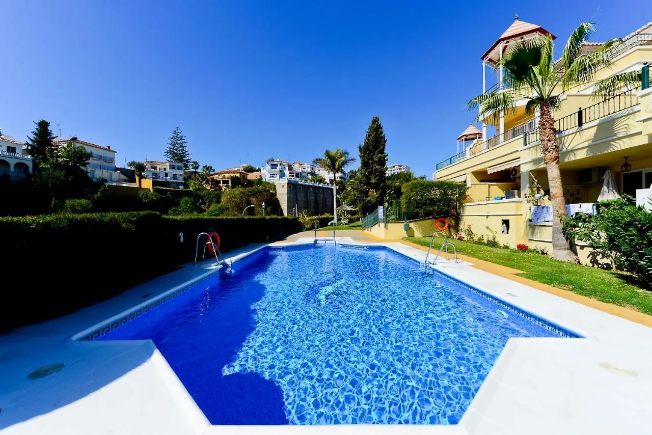 Refurbished 2-Bed Apartment Burriana Beach. Nerja